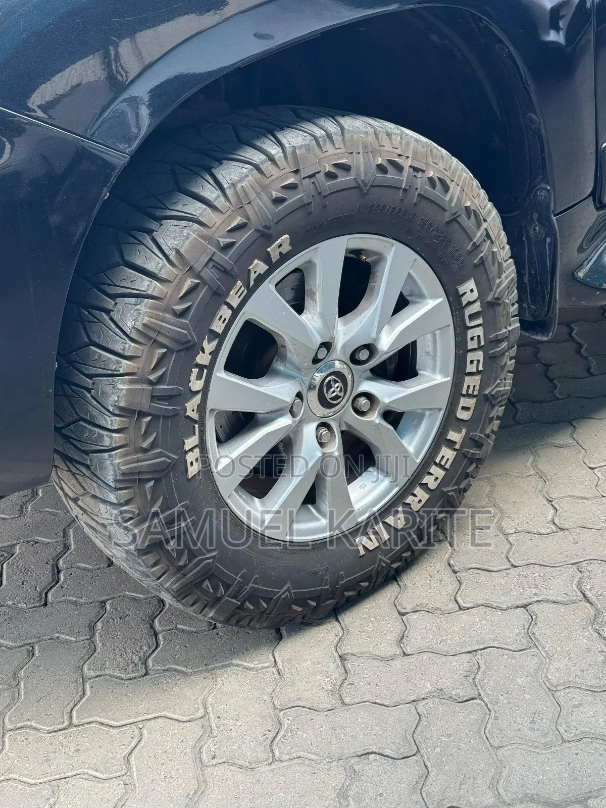 Toyota Land Cruiser 2011 Black