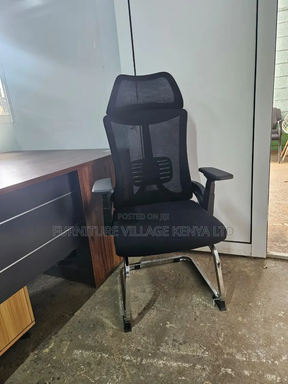 Office Seats; High-Back Ergonomic Guest Chairs