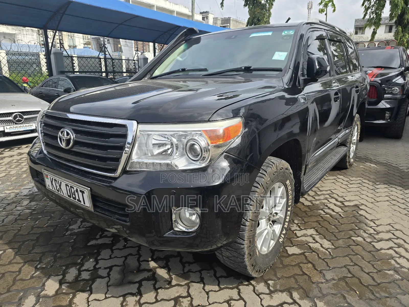 Toyota Land Cruiser 2011 Black