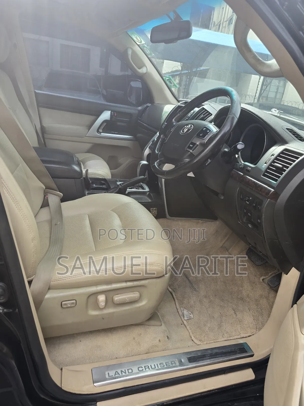 Toyota Land Cruiser 2011 Black