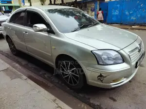 Toyota Avensis 2003 Silver