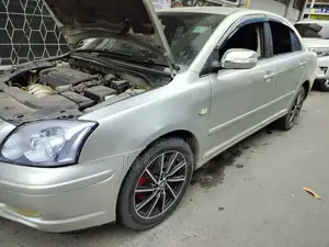 Toyota Avensis 2003 Silver