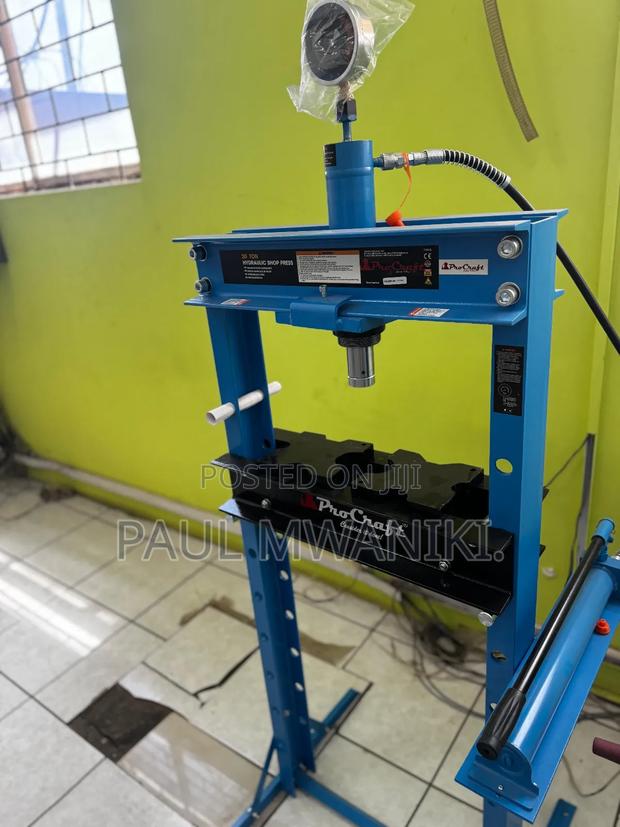 50 Tonne Hydraulic Shop Press - thumbnail 3