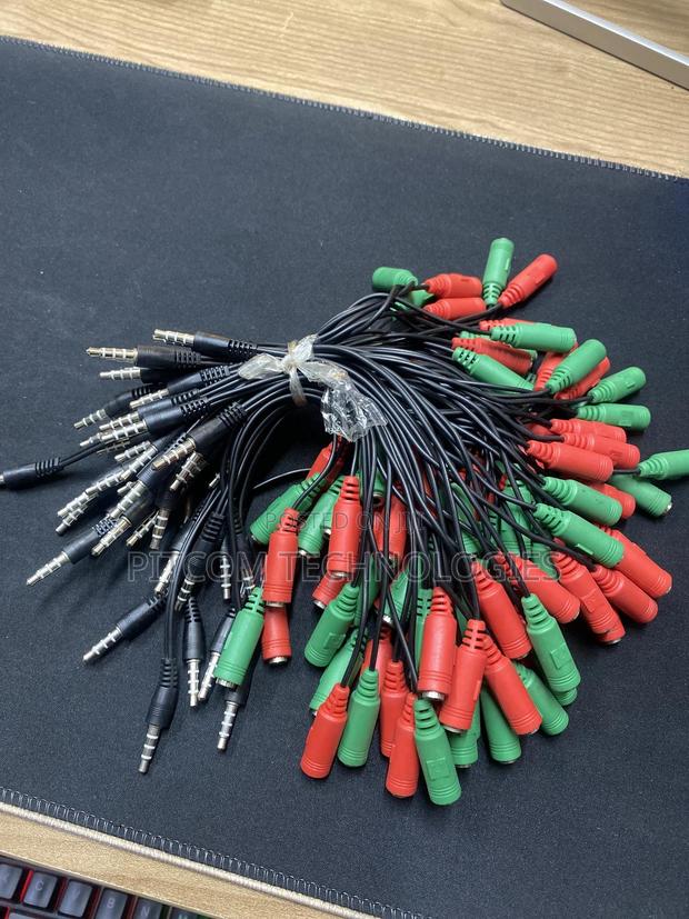 3.5mm Audio to Microphone and Audio Cable - thumbnail 3