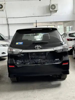 Toyota Wish 2017 Black