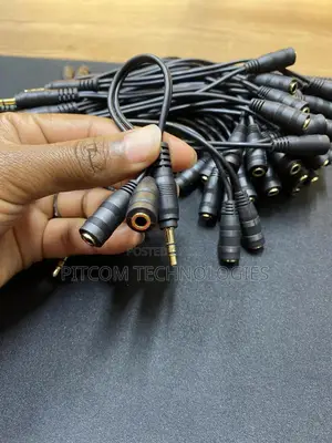 3.5mm Audio Splitter 1x2