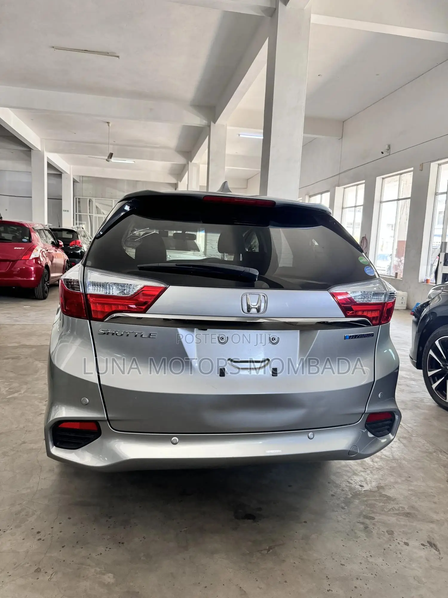 Honda Fit Shuttle 2017 Silver