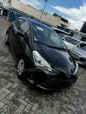 Toyota Vitz 2017 Black