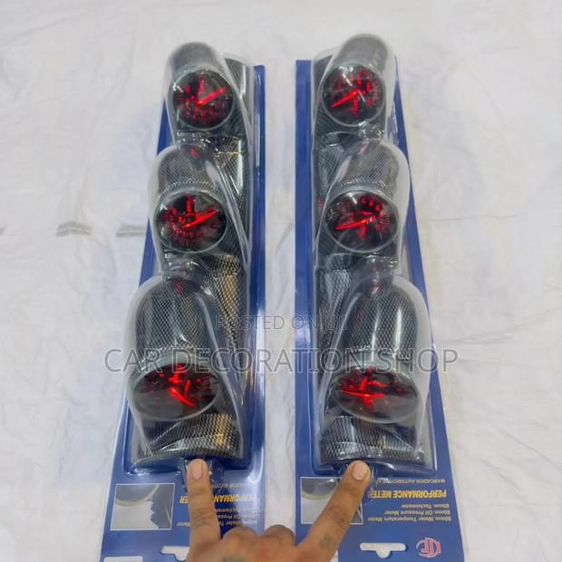 3gauge Holder Carbon Fibish