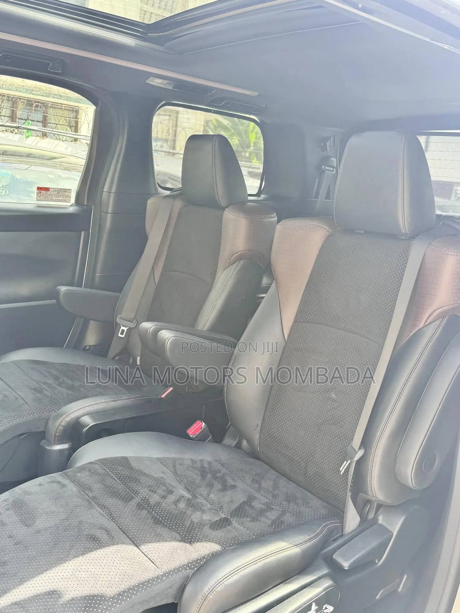Toyota Alphard 2018 White
