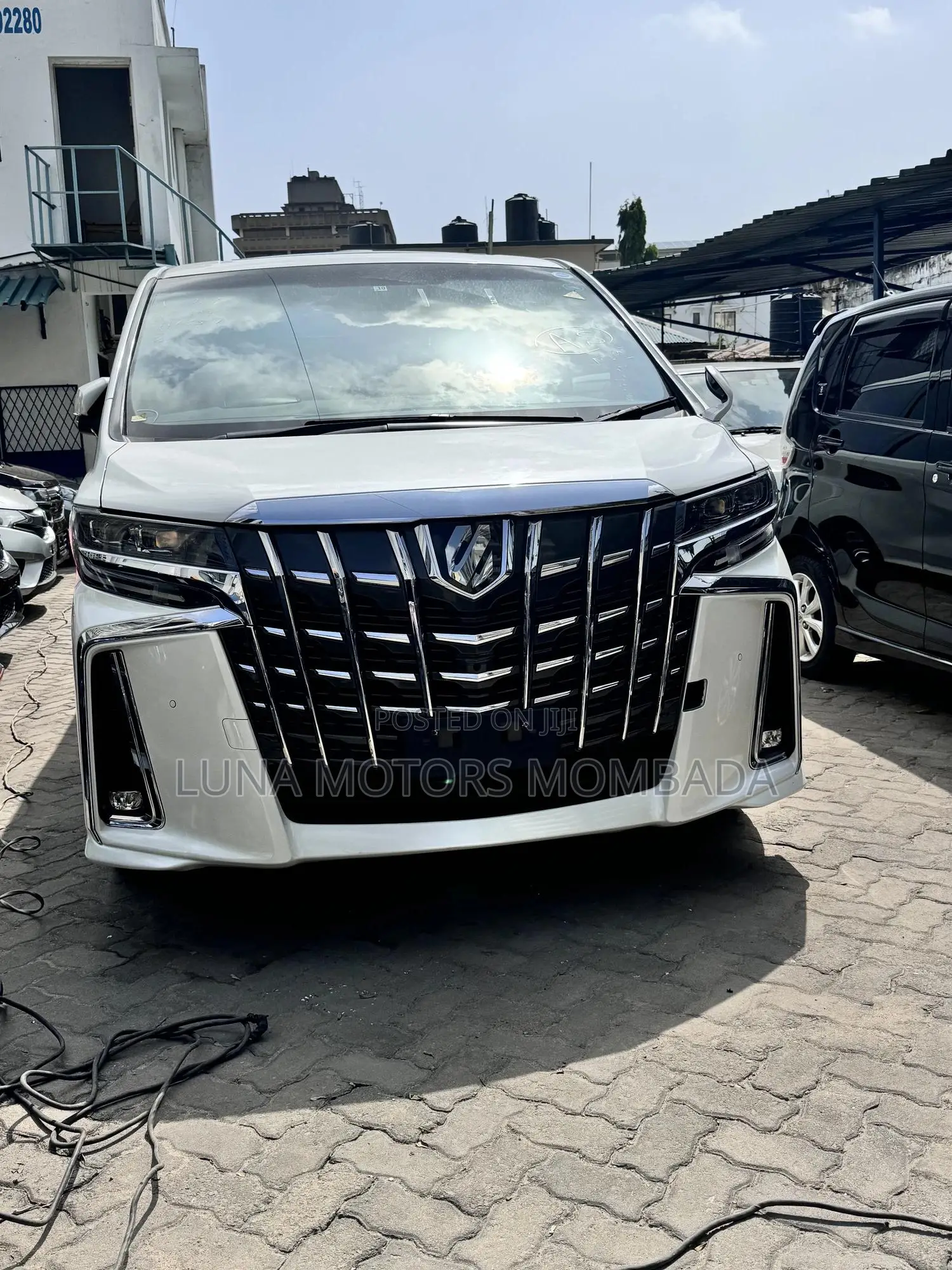 Toyota Alphard 2018 White