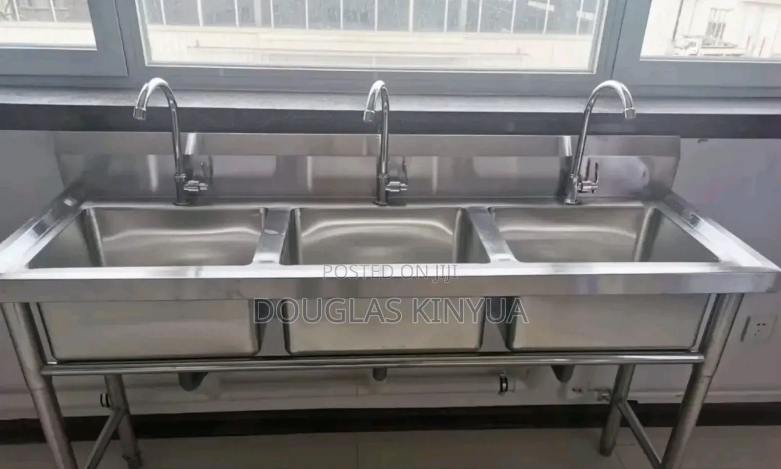 Commercial Stainless Steel Three Bowl Kitchen Washing Sink