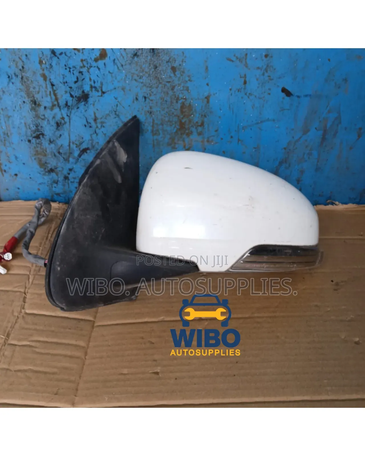 Toyota Passo Side Mirror With Blinker.