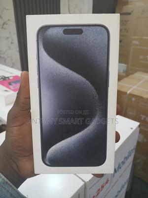 New Apple iPhone 15 Pro Max 512 GB Blue - thumbnail 2