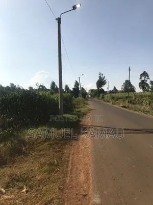 Wangige Kaimba Half Acre on Tarmac