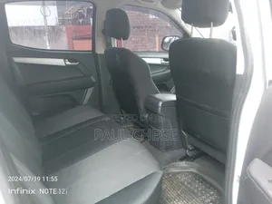 Isuzu D-MAX 2017 White