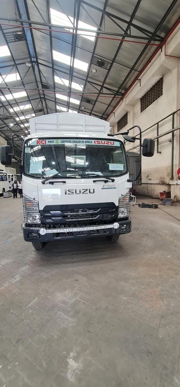 Isuzu Frr 90 2025 White - thumbnail 2