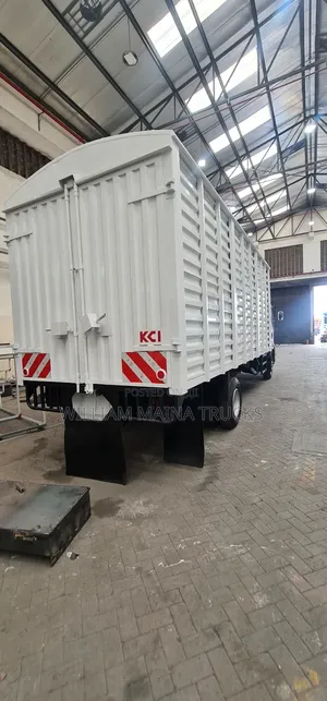 Isuzu Frr 90 2025 White