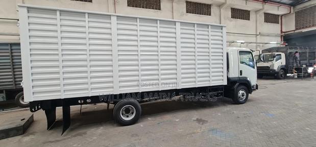 Isuzu Frr 90 2025 White - thumbnail 5