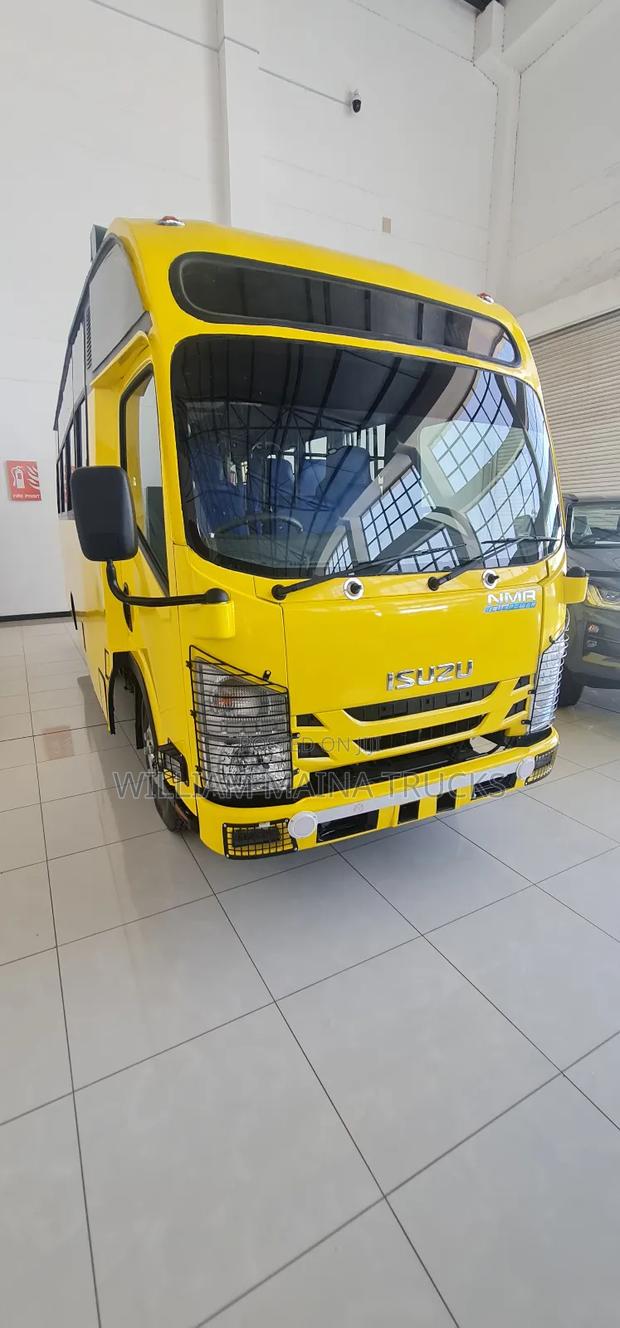 New Isuzu NMR 2024 - thumbnail 3