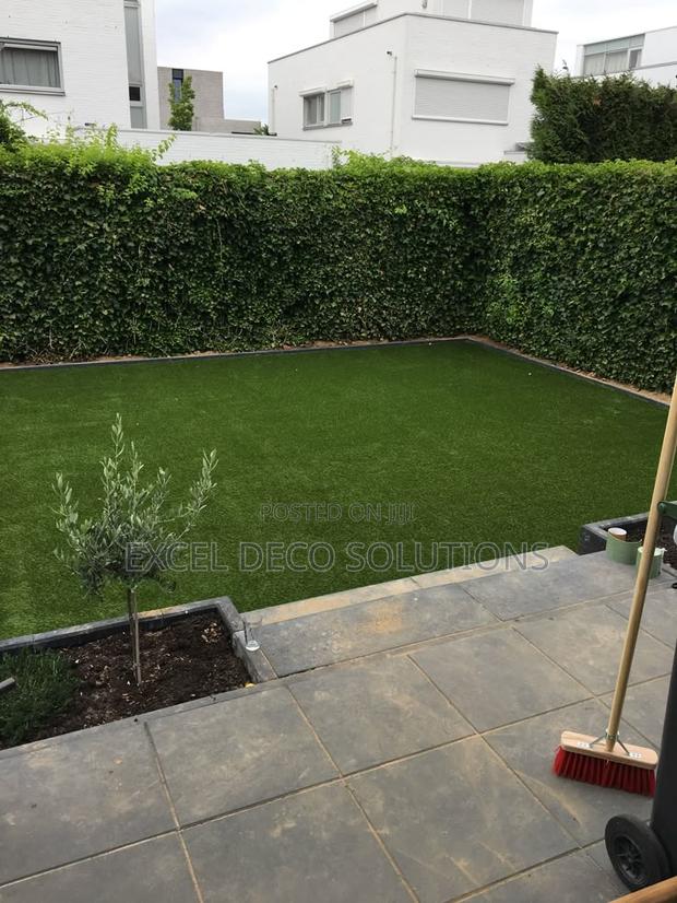 Picture-Perfect Greenery!(Artificial Grass Carpet) - main view