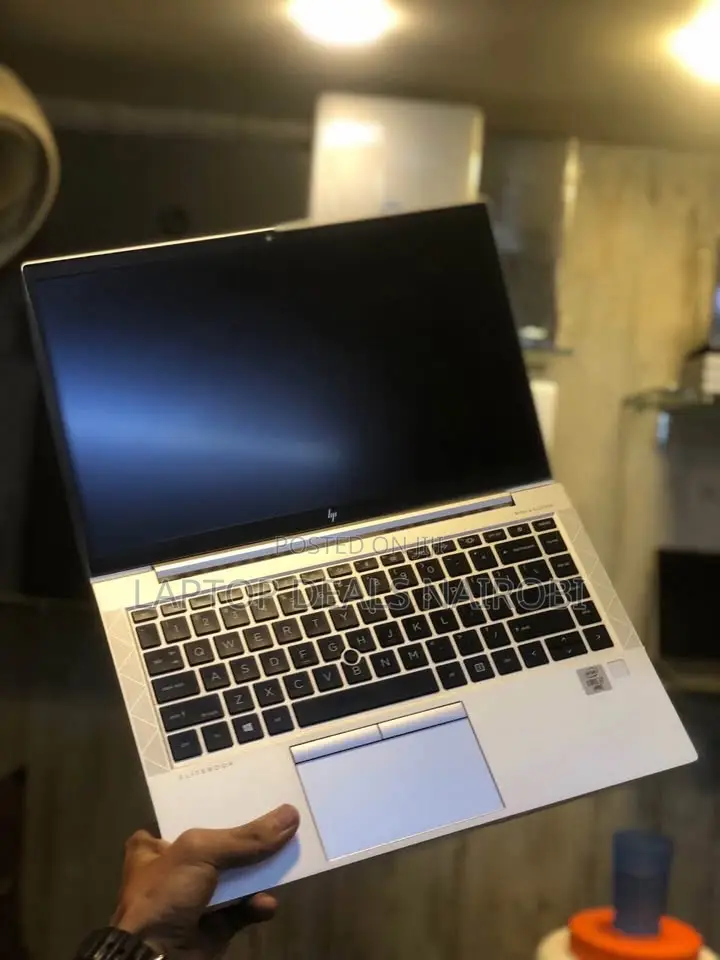 Laptop HP EliteBook 830 G7 8GB Intel Core I5 SSD 256GB