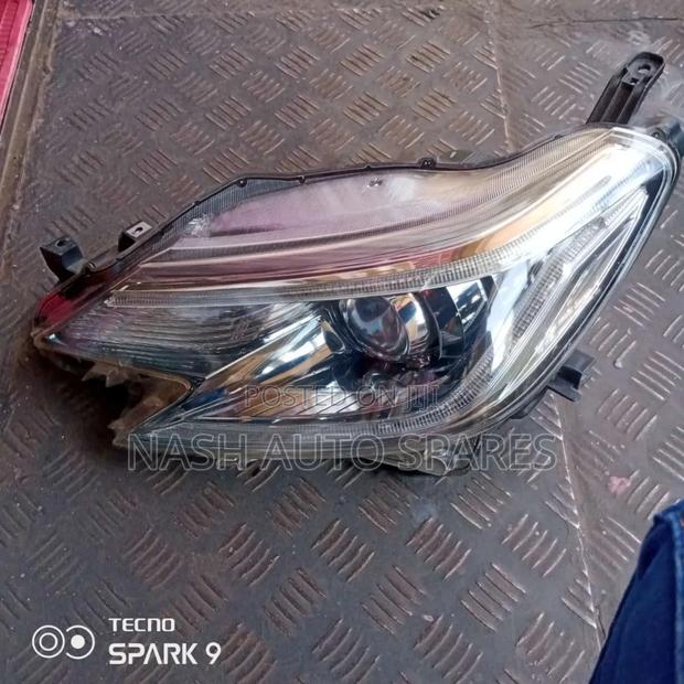 Toyota Mark X 2015 Headlight