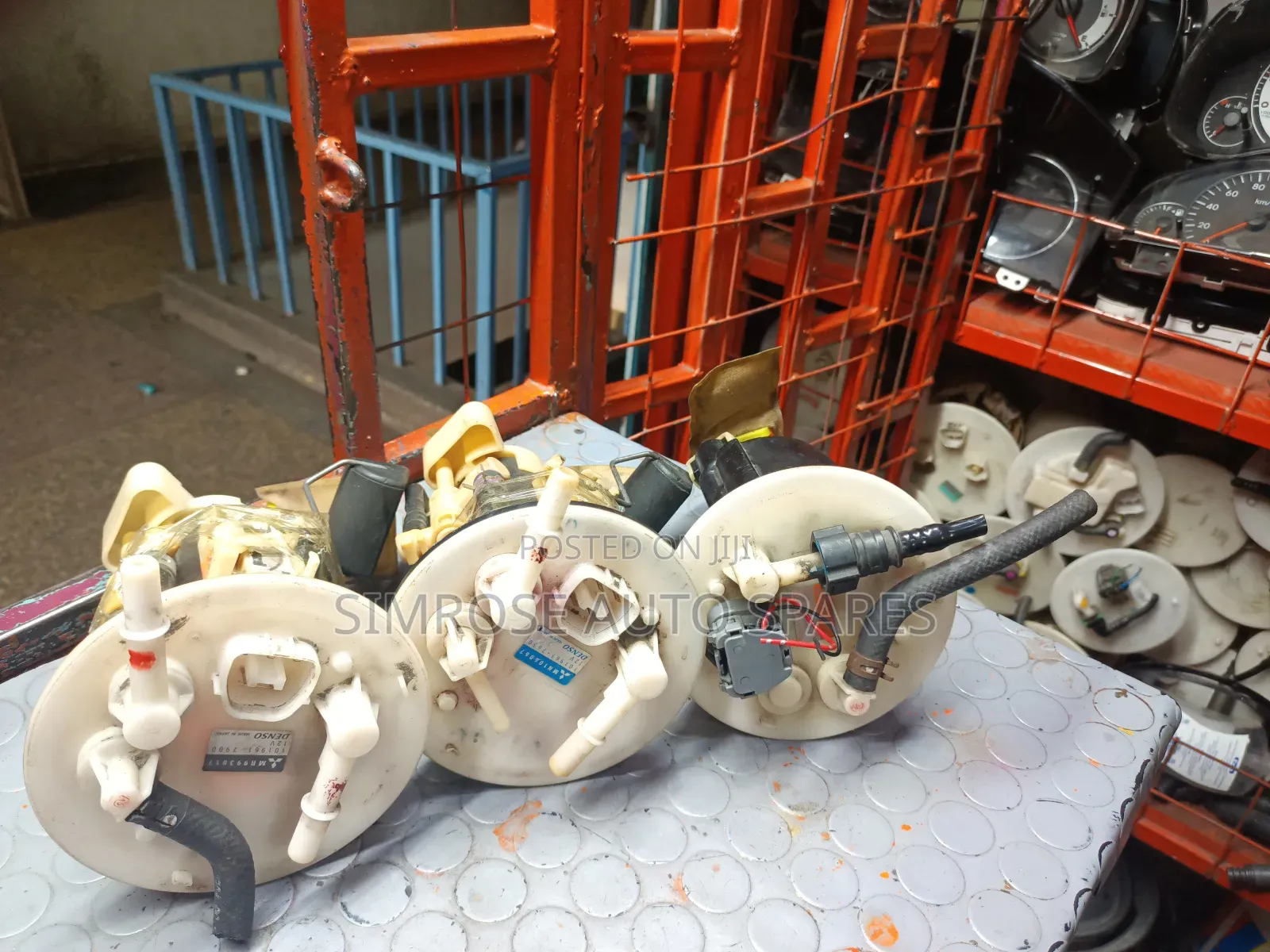 Fuel Pump Mitsubishi Lancer,Cedia,Grandis