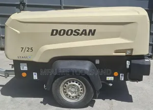 Compressor 2023 Doosan 725e 3cyl Diesel 10 Bars 110cfm Ex-Uk