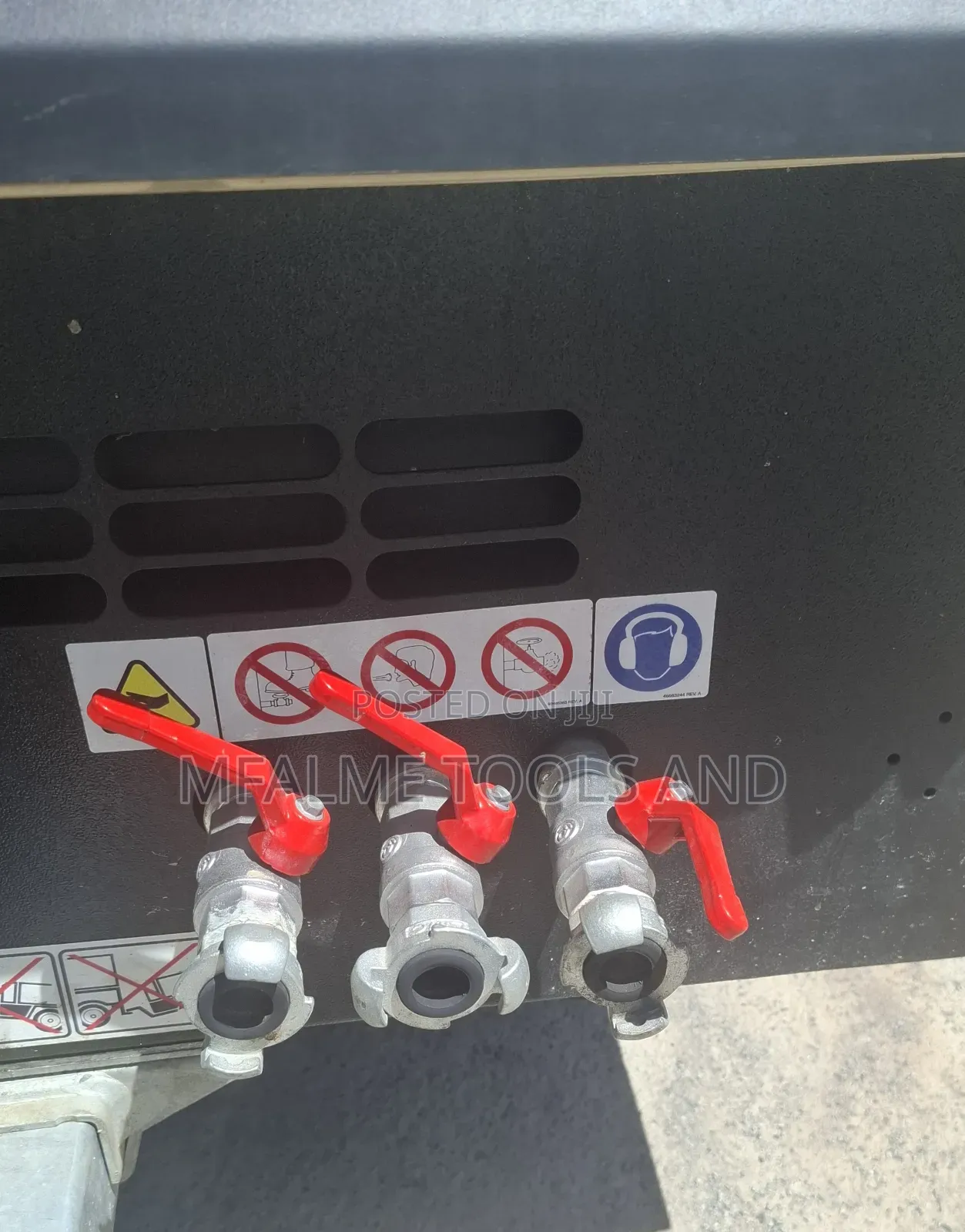 Compressor 2023 Doosan 725e 3cyl Diesel 10 Bars 110cfm Ex-Uk