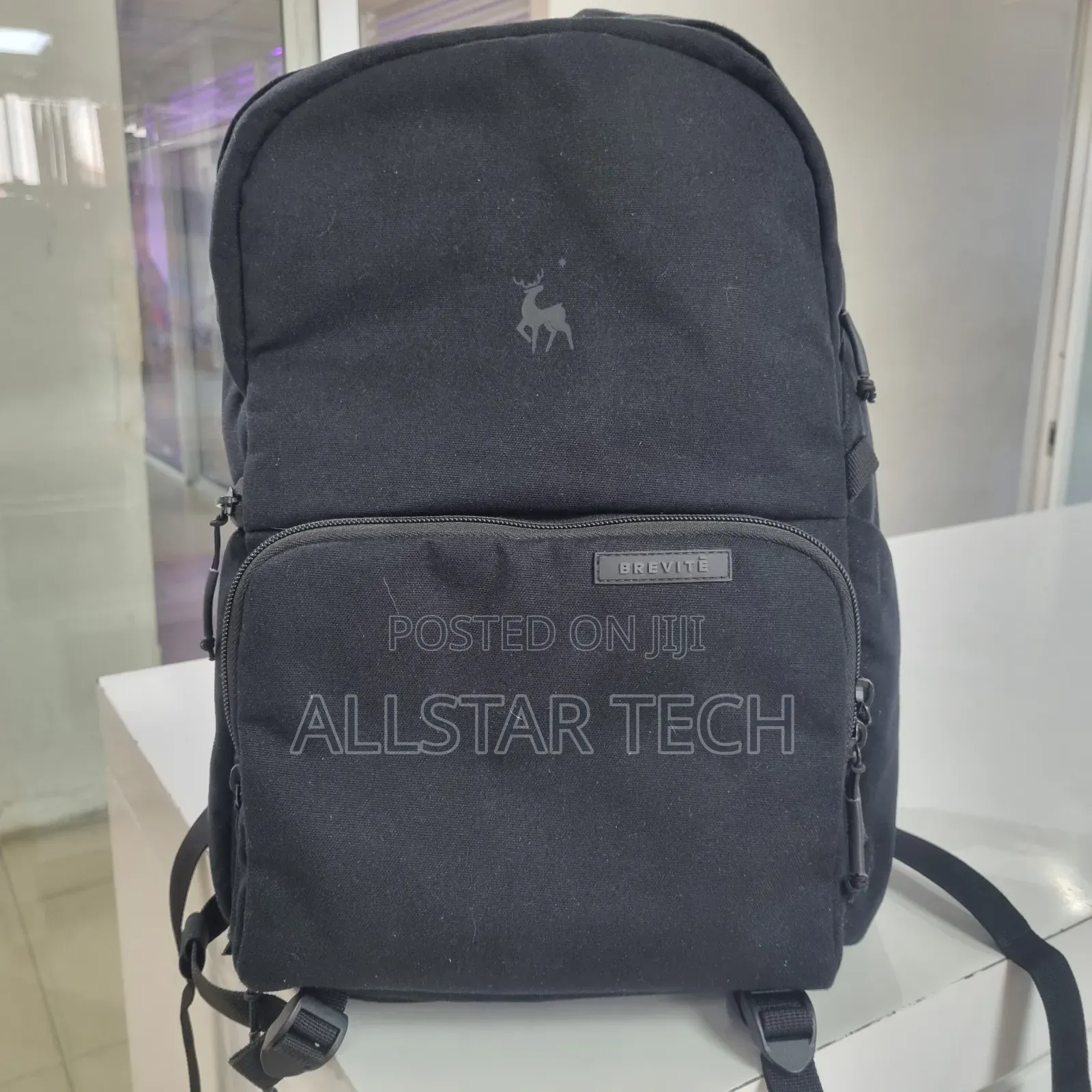Brevite the Jumper Camera Backpack (Triple Black)