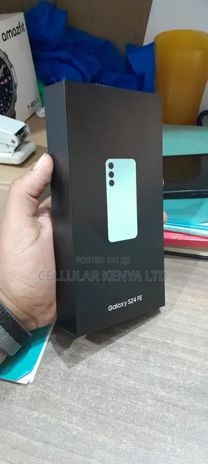 New Samsung Galaxy S24 FE 256 GB Blue