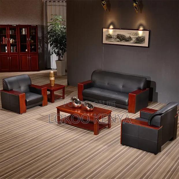 Office Sofa : Black Leather Executive 5- Seater Sofa