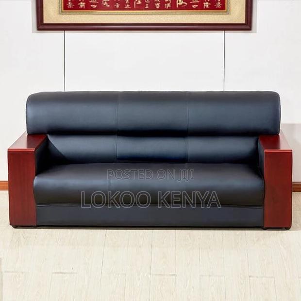 Office Sofa : Black Leather Executive 5- Seater Sofa - thumbnail 2