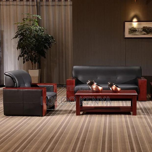 Office Sofa : Black Leather Executive 5- Seater Sofa - thumbnail 5