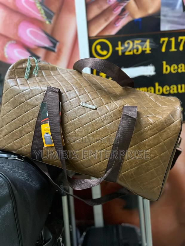 Leather Medium _Duffle _Travel Bags at 1200 Only