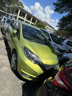 Nissan Note 2017 Yellow