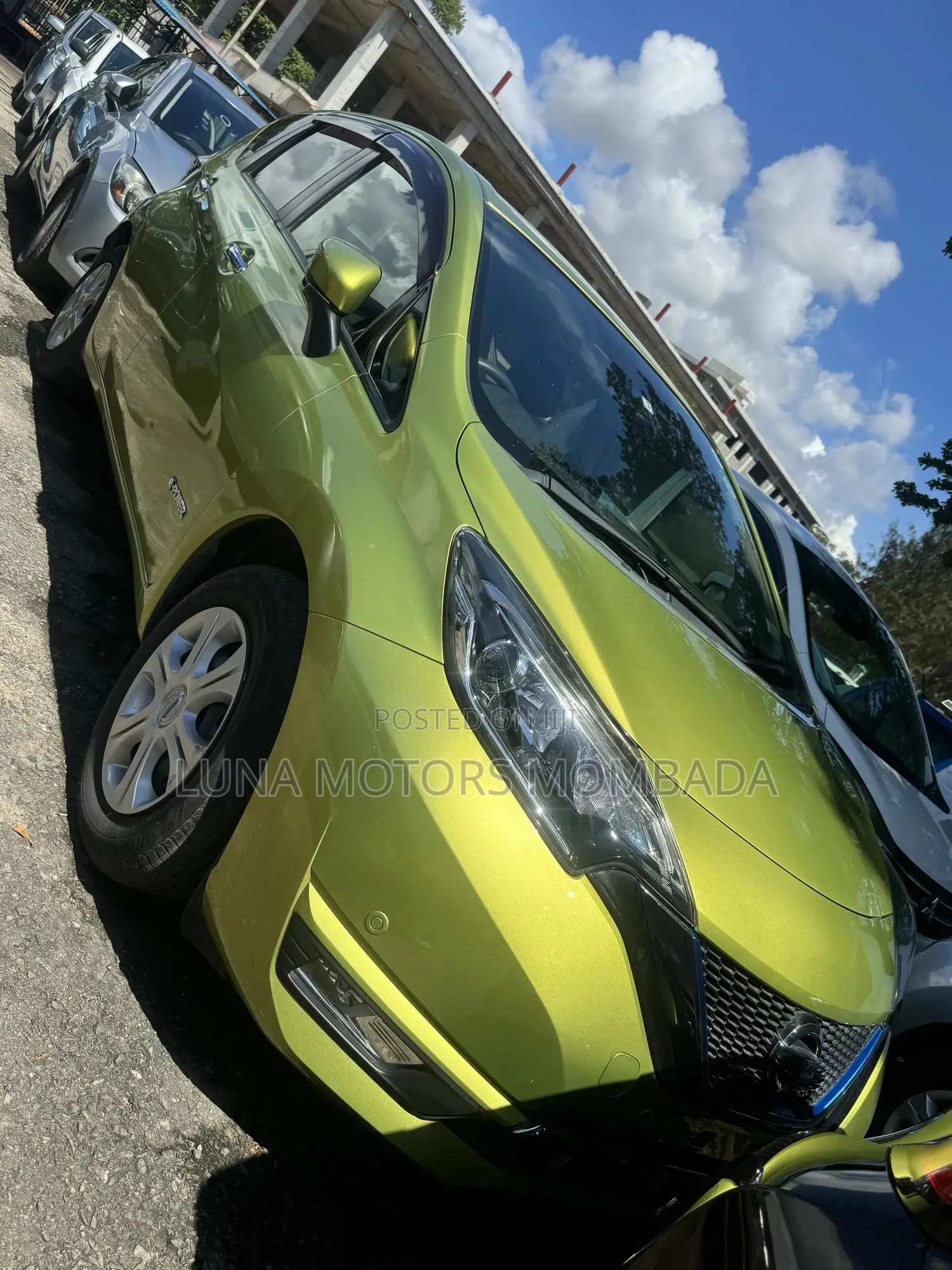 Nissan Note 2017 Yellow