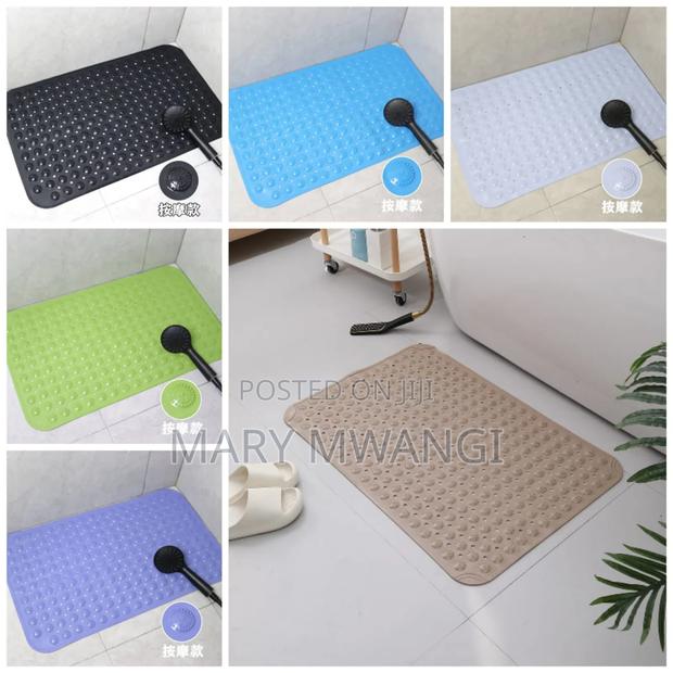 Bathroom Antislip Mats .