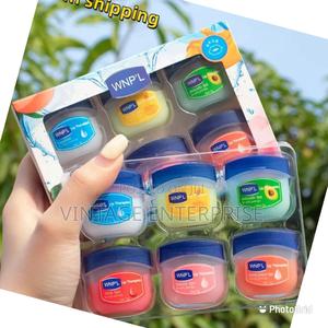 Moisturizing Lip Balm - thumbnail 2