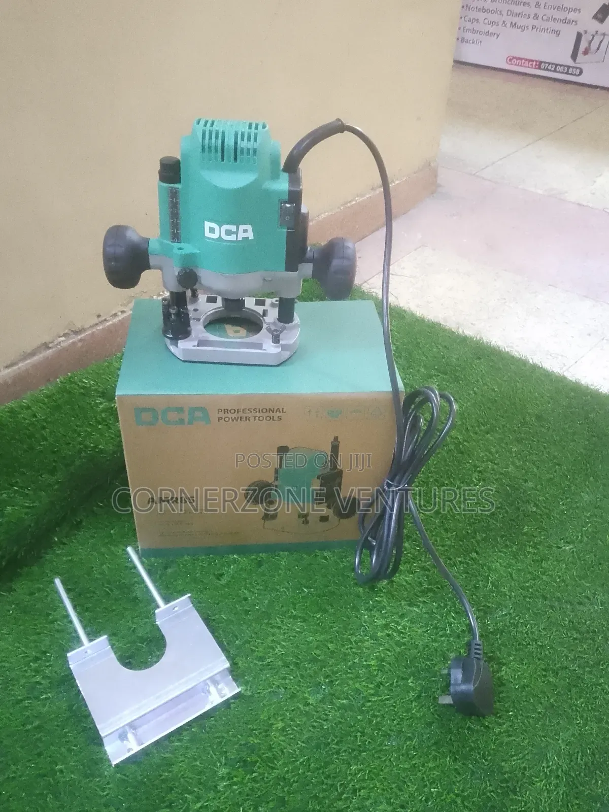 Dca 900w Electric Router