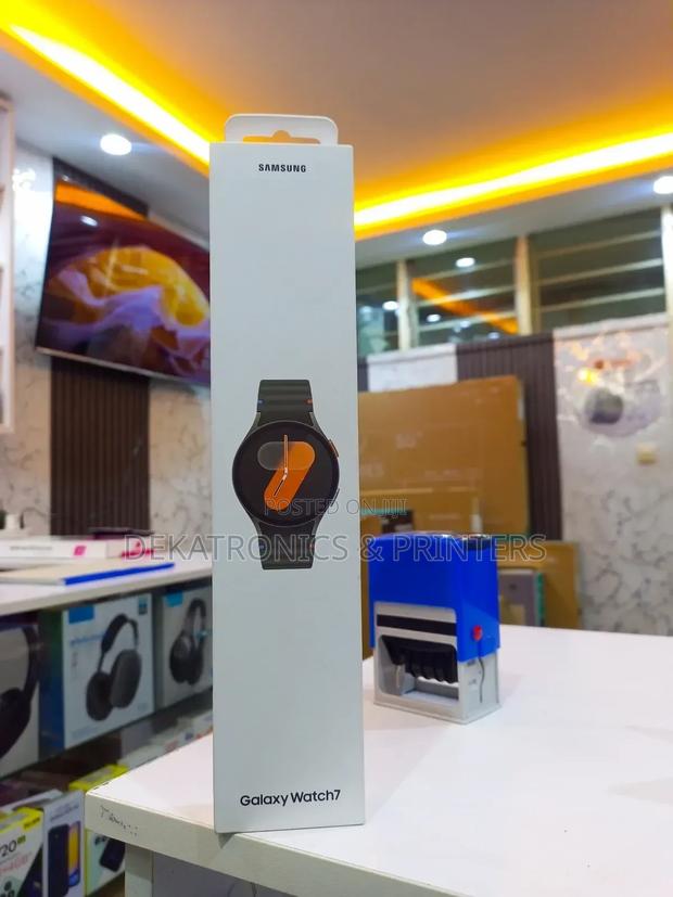 Samsung Galaxy Watch 7 - main view