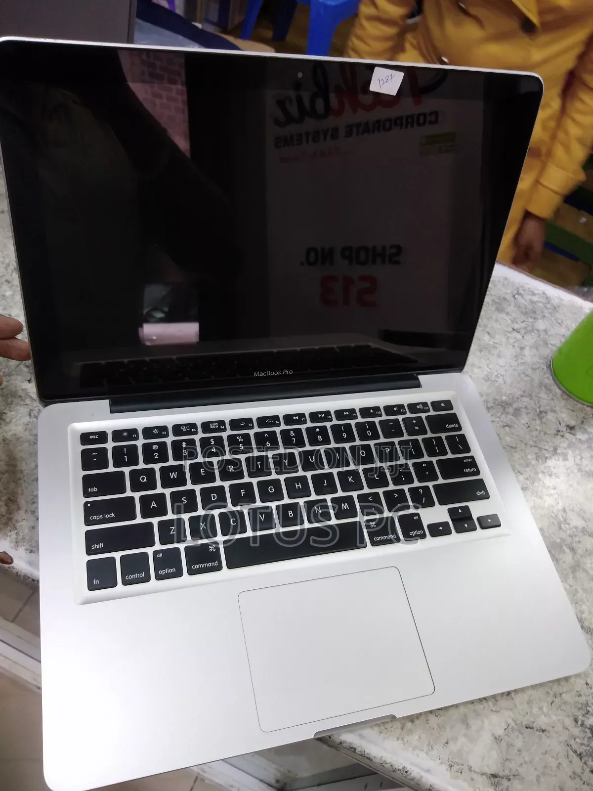 Laptop Apple MacBook Pro 4GB Intel Core I7 SSD 128GB