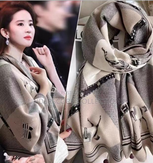 Very Warm Scarves - thumbnail 2