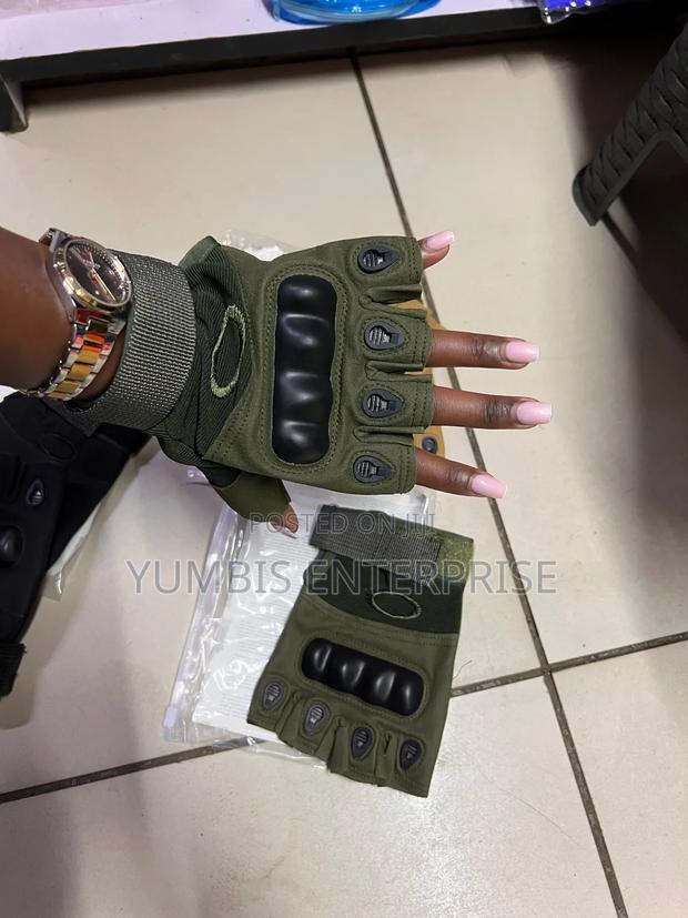 Jungle Green Gloves for Bike or Gym