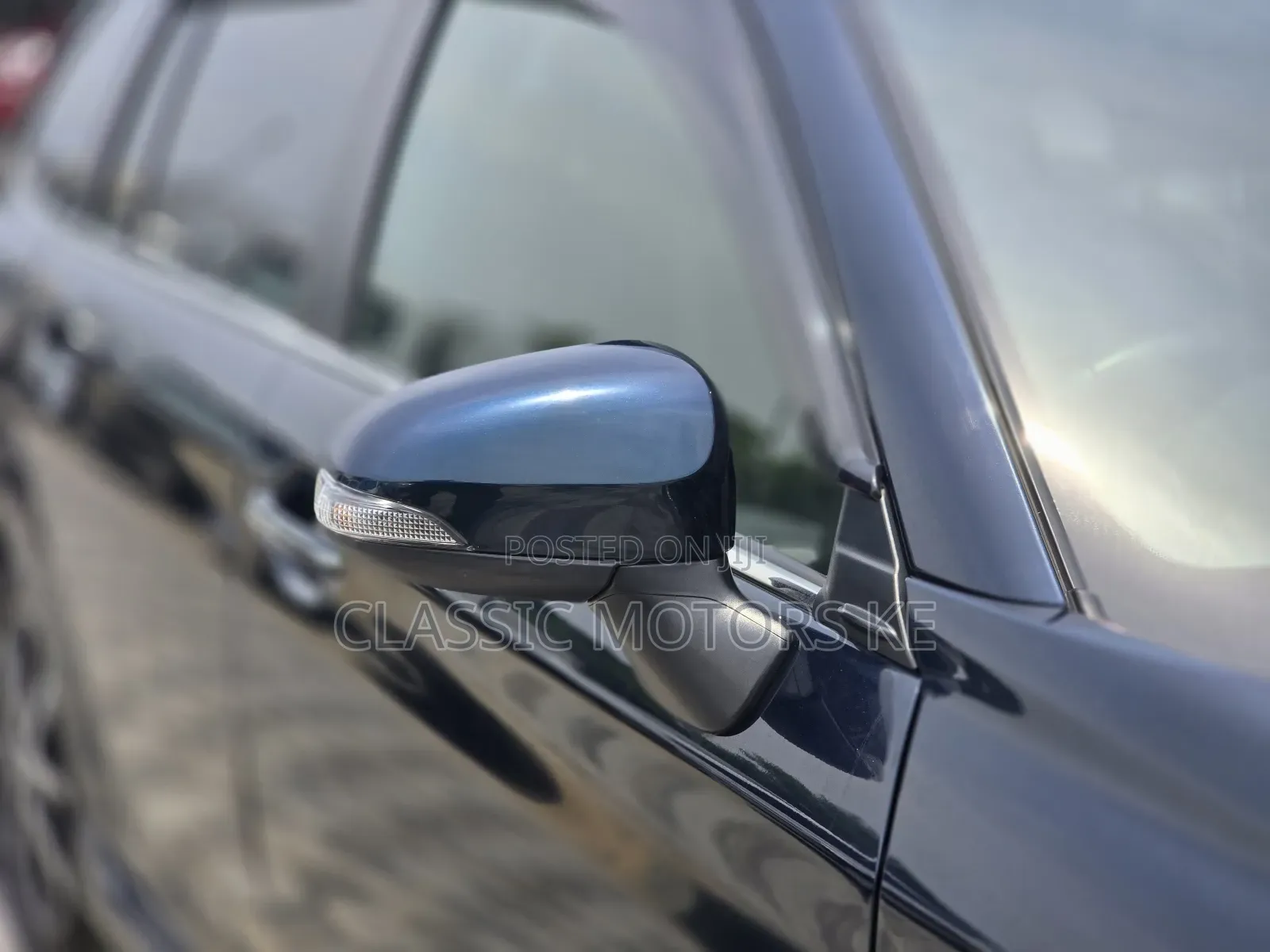 Toyota Corolla Fielder 1.5 Hybrid FWD 2018 Blue
