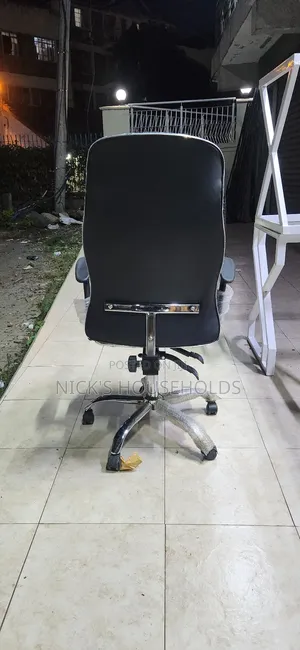 Office Chair With Sponge Backrest