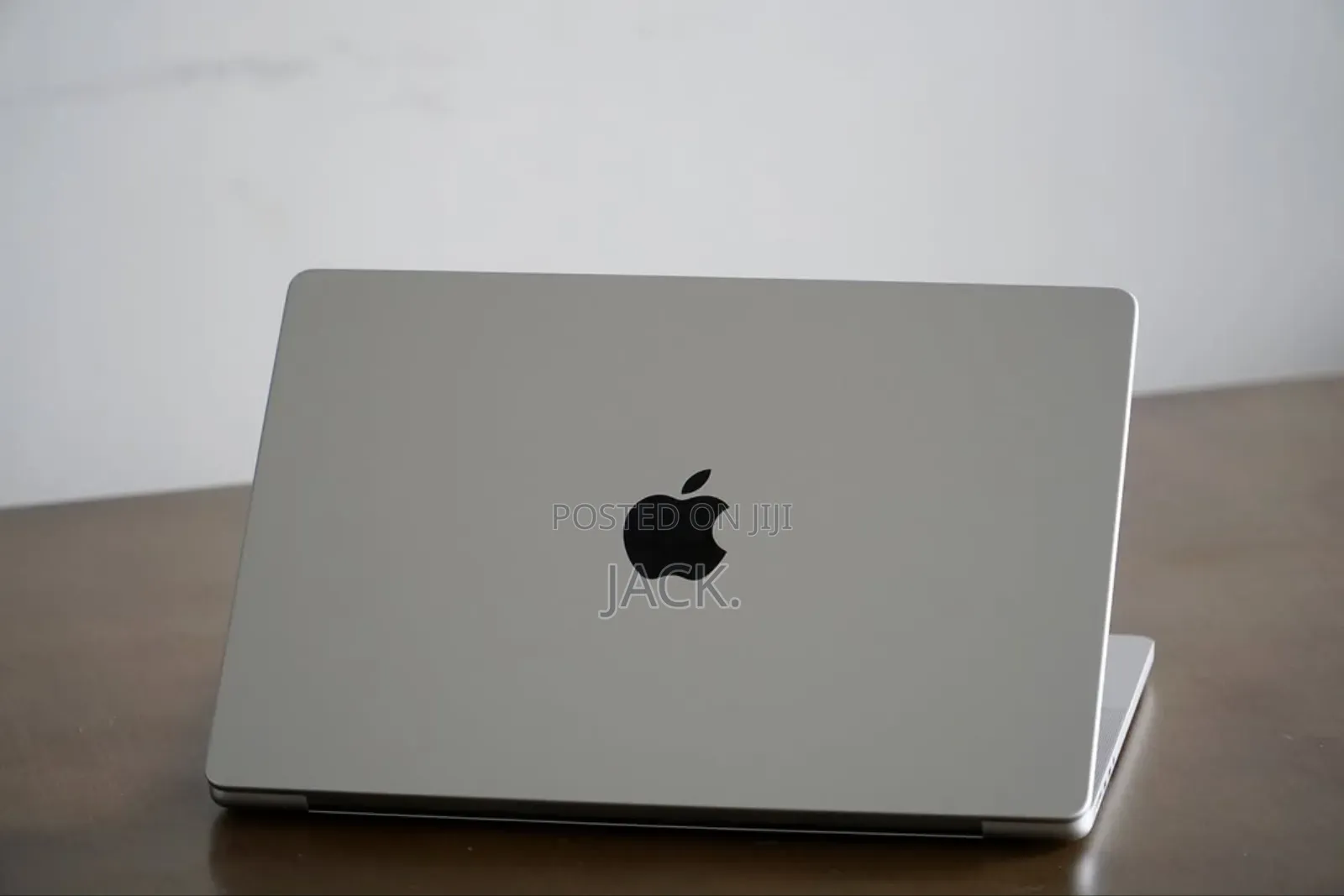 Laptop Apple MacBook Pro 2023 M2 Pro 16GB Apple M2 SSD 512GB