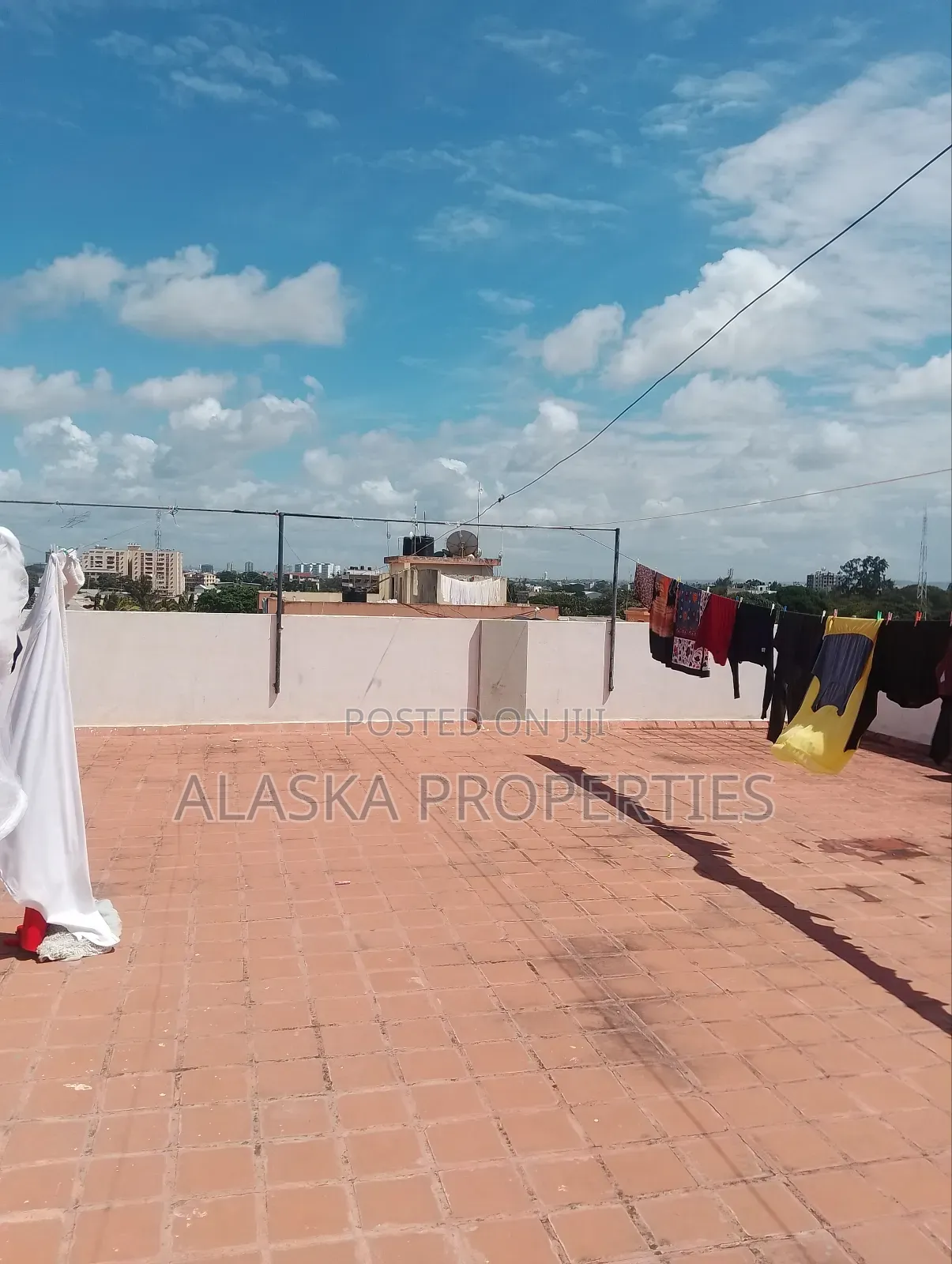 3bdrm Apartment in Beach Road Estate, Nyali for sale