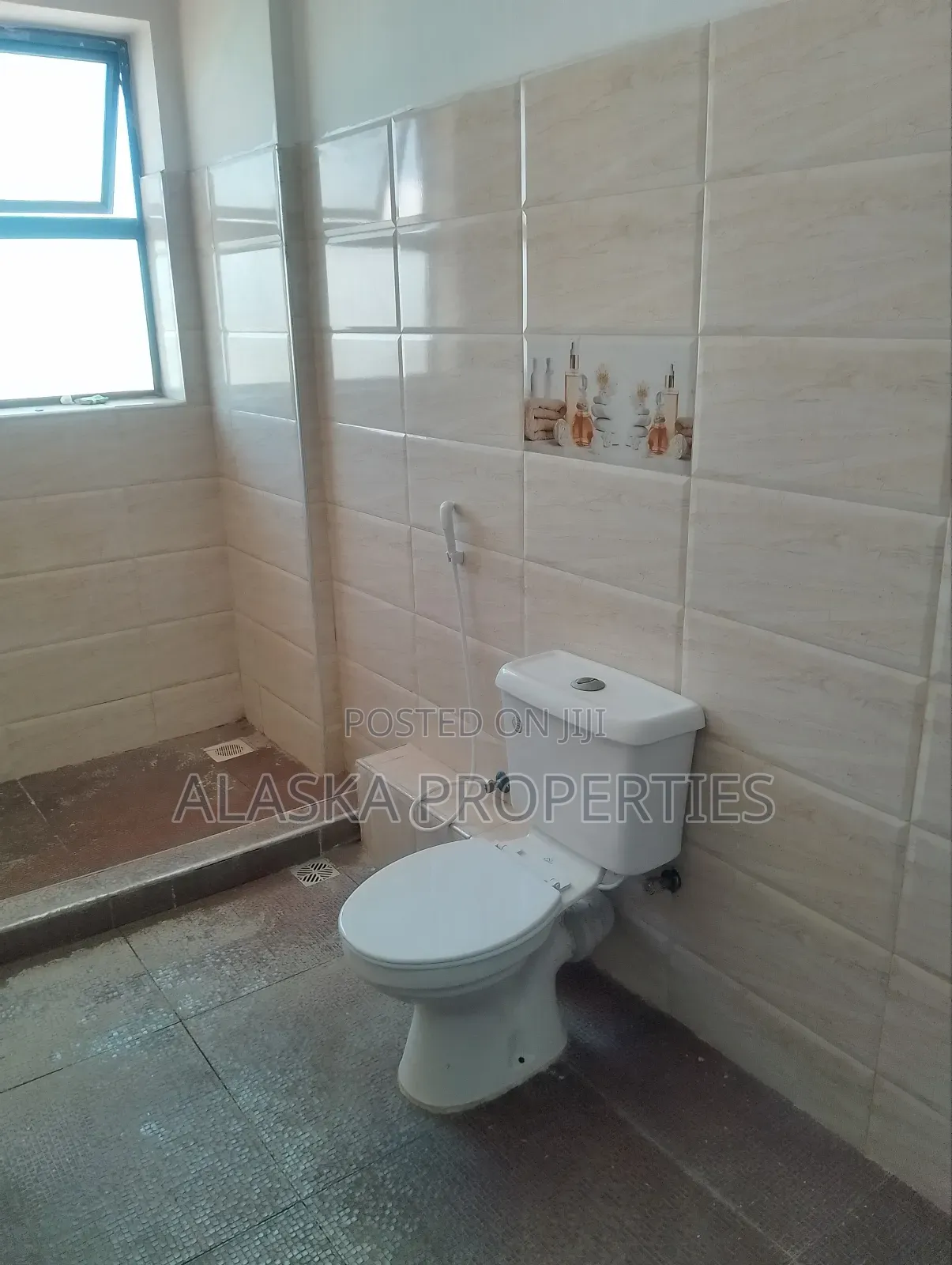 3bdrm Apartment in Beach Road Estate, Nyali for sale